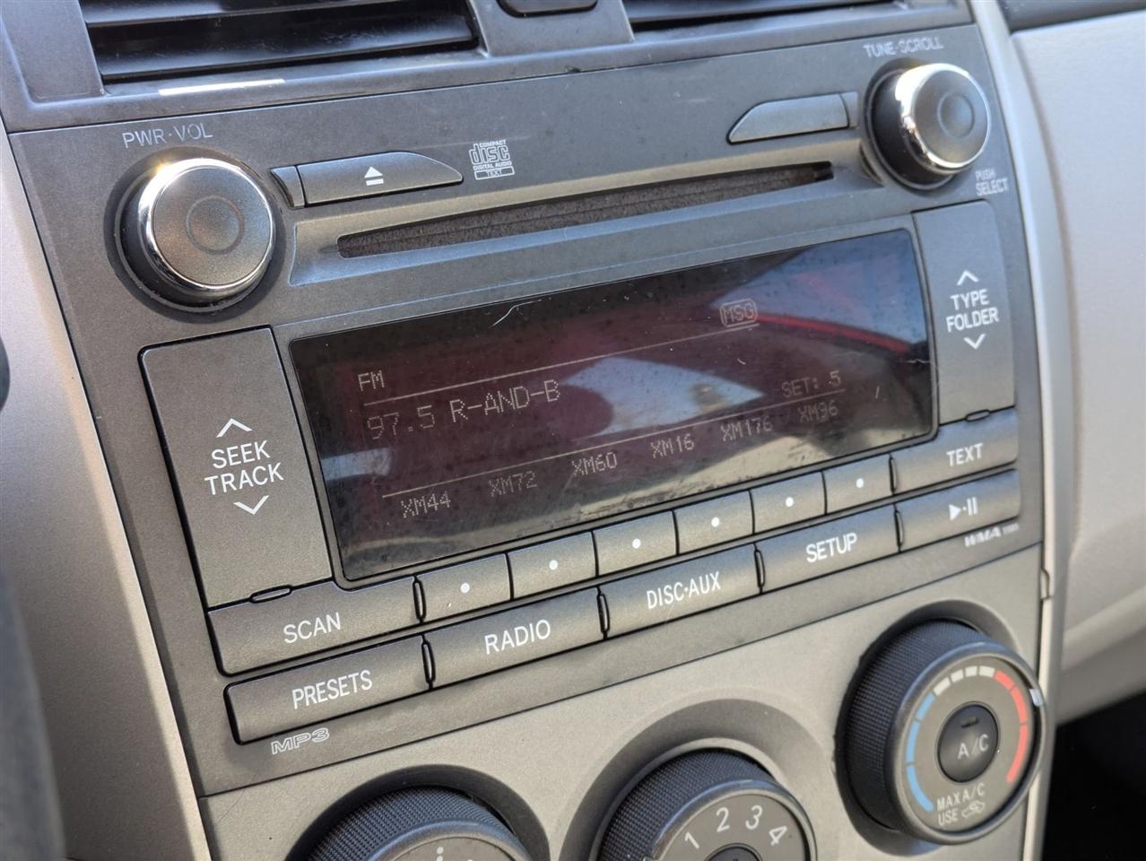 Toyota Corolla S 5-Speed MT 2011