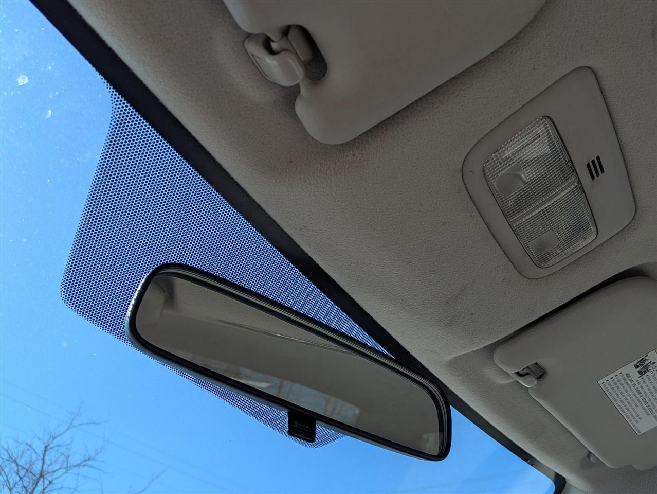 Toyota Corolla S 5-Speed MT 2011