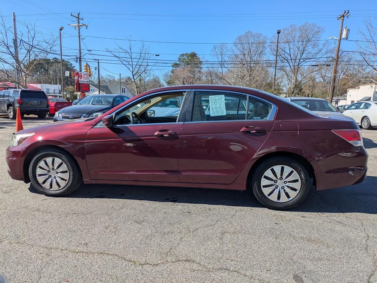 Honda Accord LX sedan AT 2011