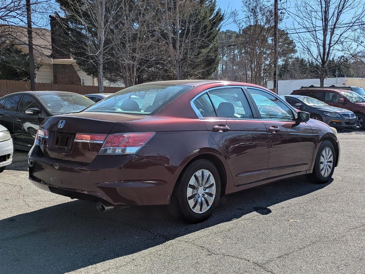 Honda Accord LX sedan AT 2011