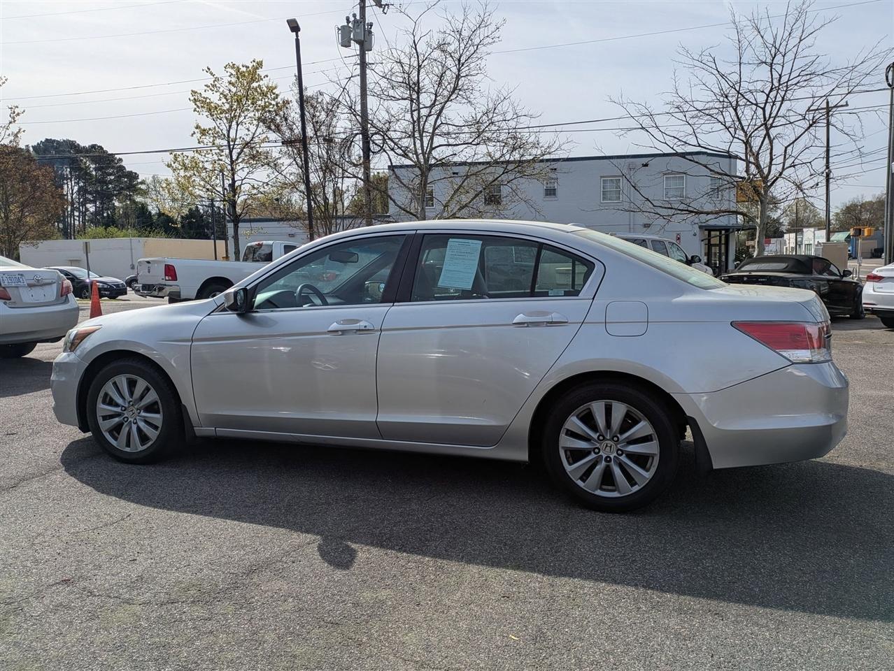 Honda Accord EX-L Sedan AT 2011