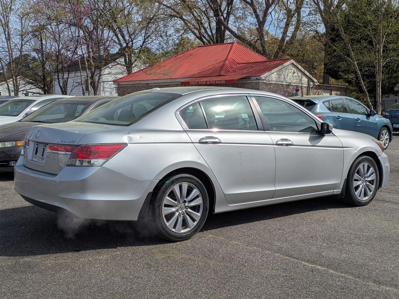 Honda Accord EX-L Sedan AT 2011