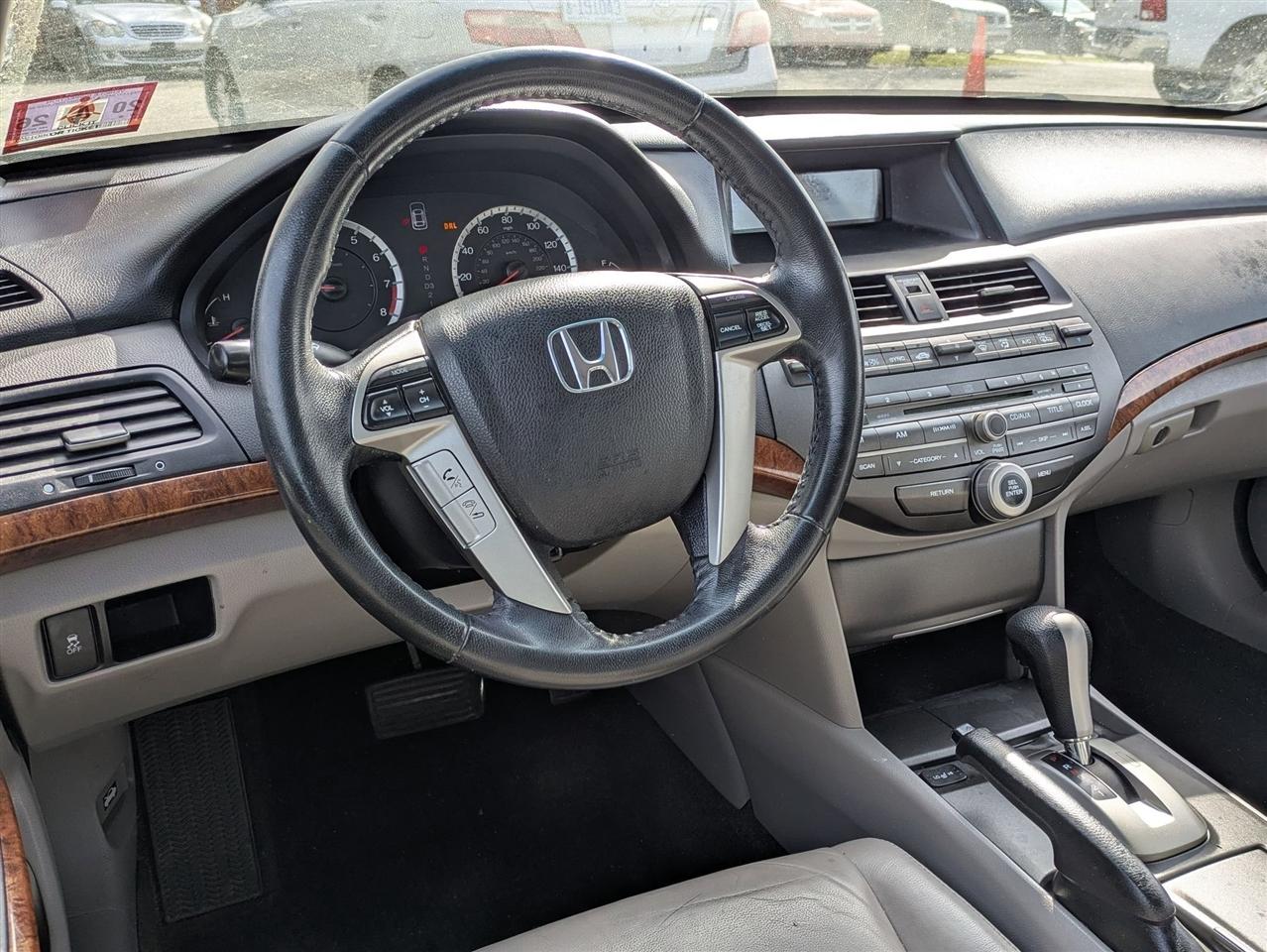 Honda Accord EX-L Sedan AT 2011