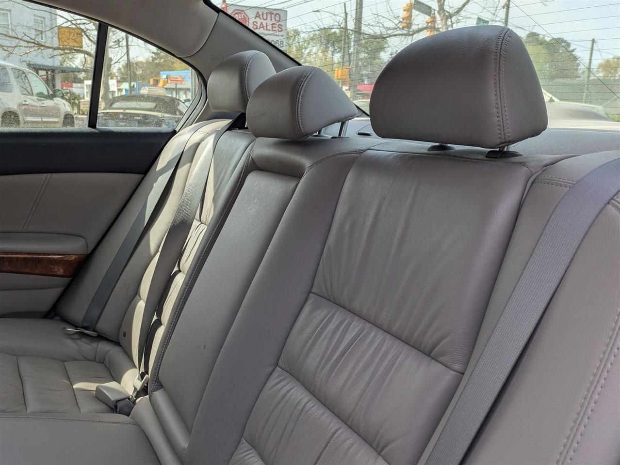 Honda Accord EX-L Sedan AT 2011