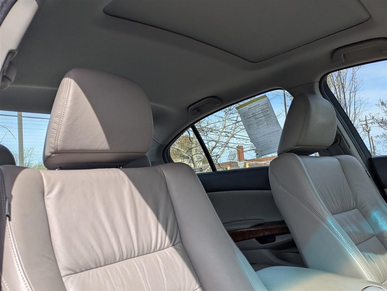 Honda Accord EX-L Sedan AT 2011