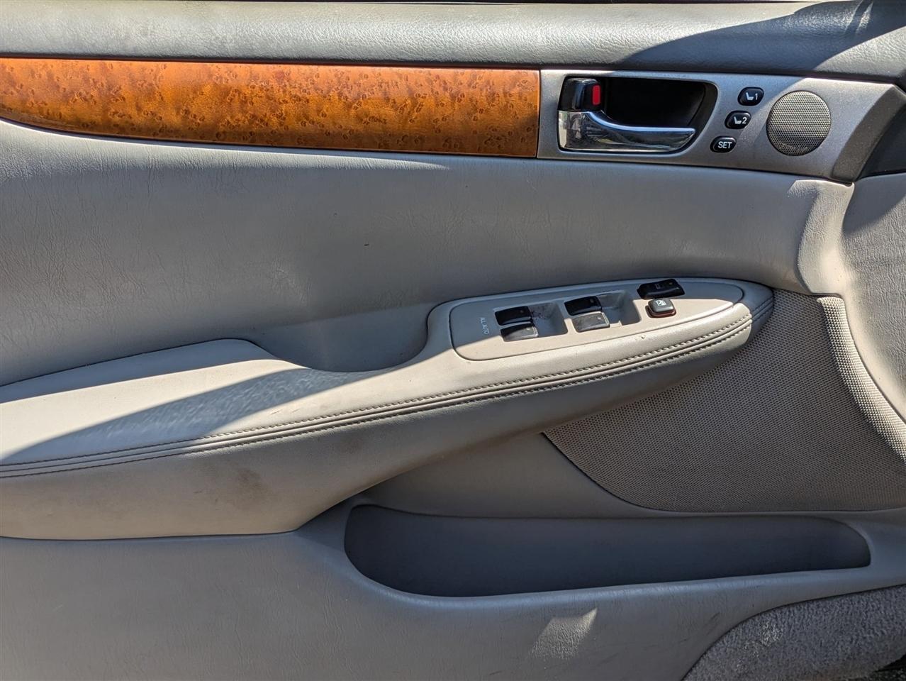 Lexus ES 330 Sedan 2005