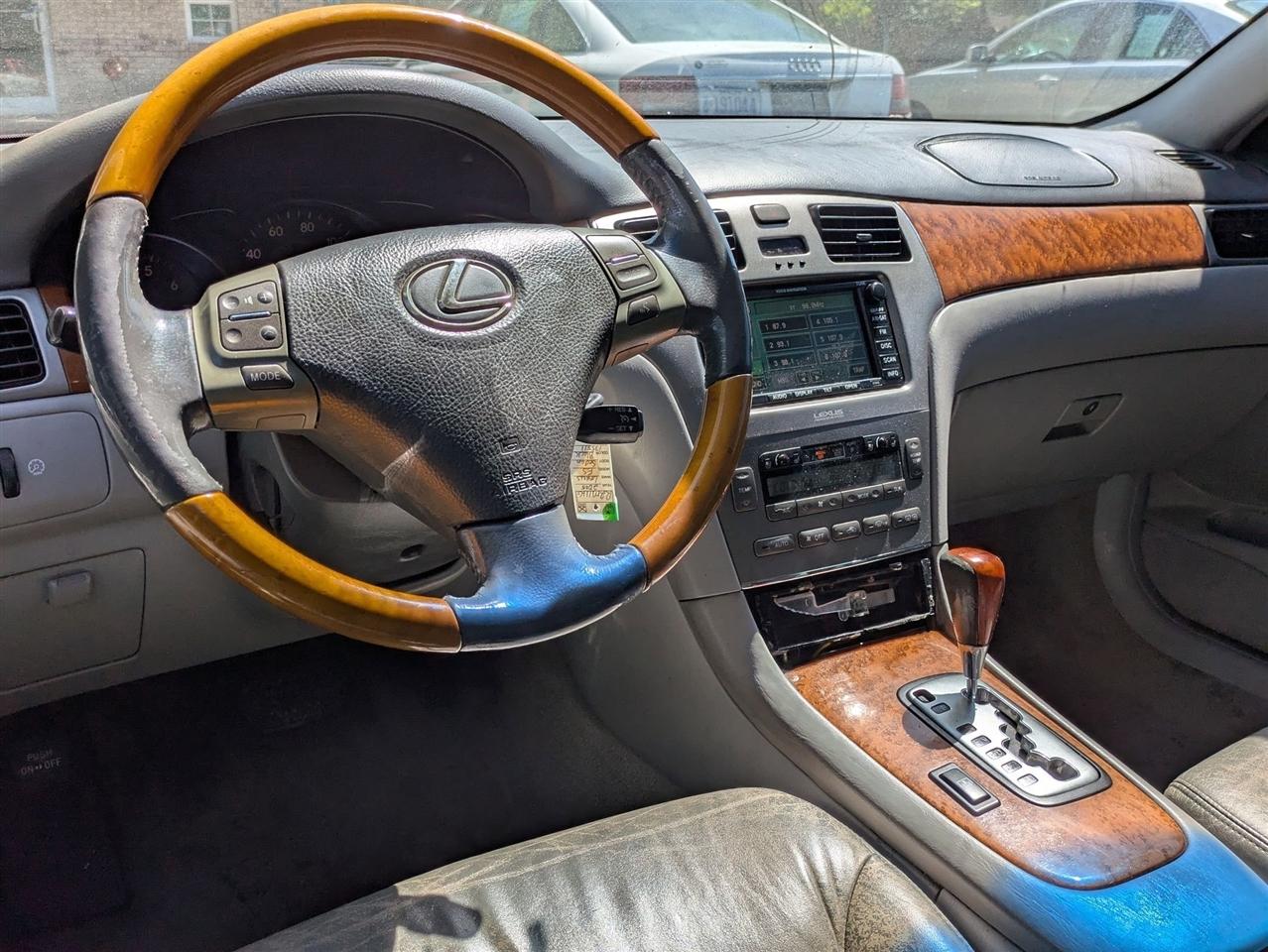 Lexus ES 330 Sedan 2005