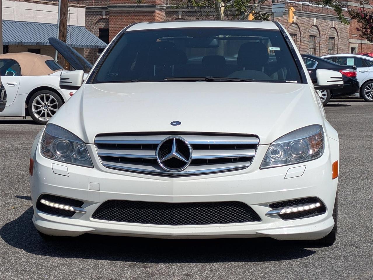 Mercedes-Benz C-Class C300 4MATIC Luxury Sedan 2011