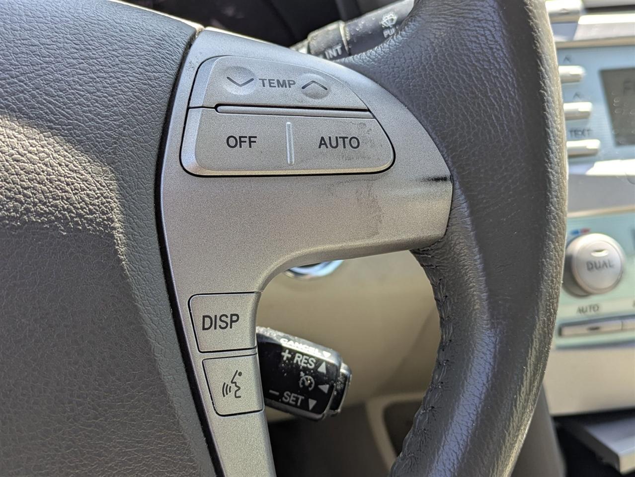 Toyota Camry Hybrid Sedan 2009