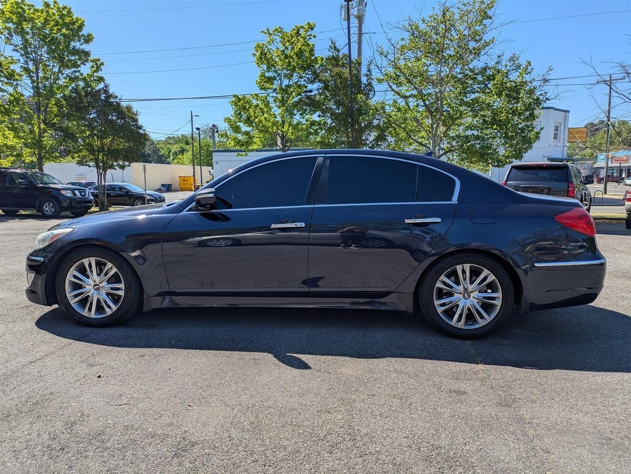 Hyundai Genesis 3.8L 2012