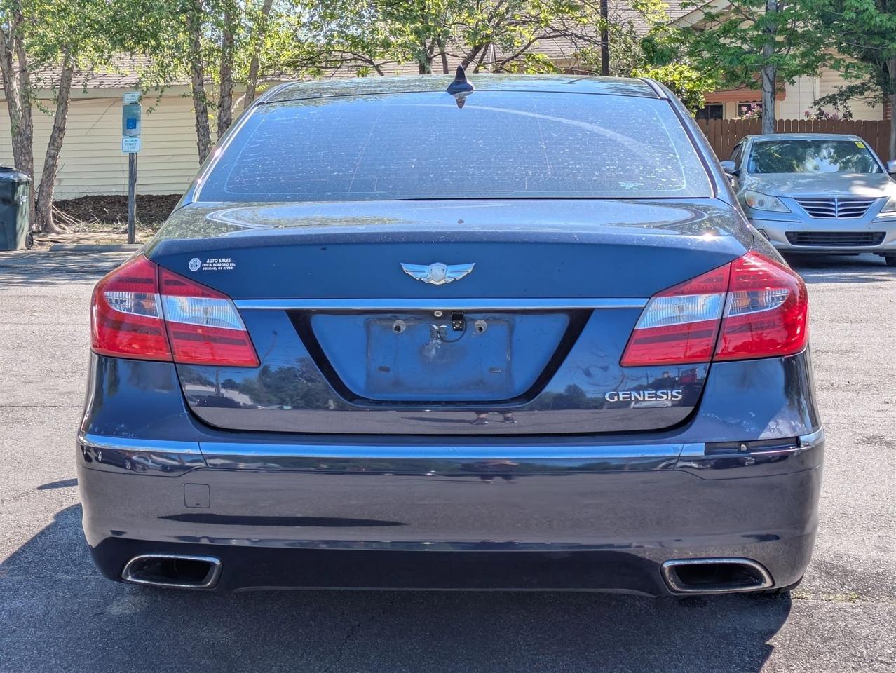 Hyundai Genesis 3.8L 2012