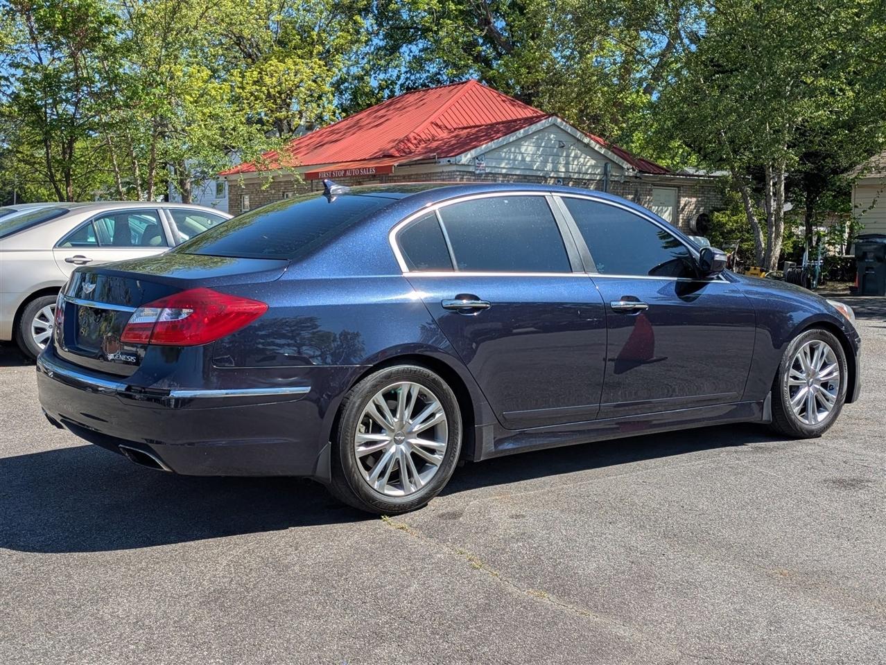 Hyundai Genesis 3.8L 2012