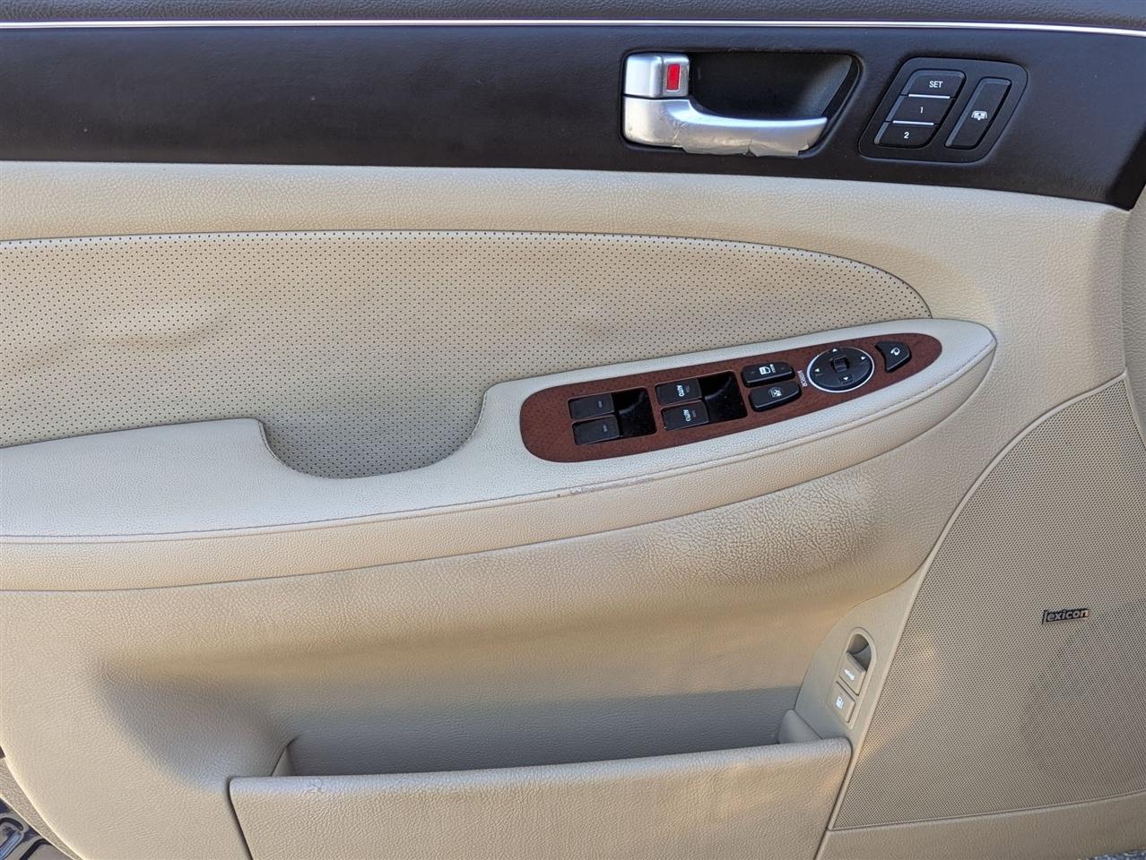 Hyundai Genesis 3.8L 2012