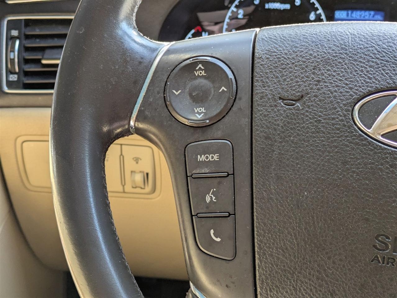 Hyundai Genesis 3.8L 2012