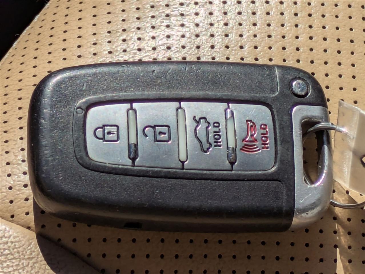 Hyundai Genesis 3.8L 2012