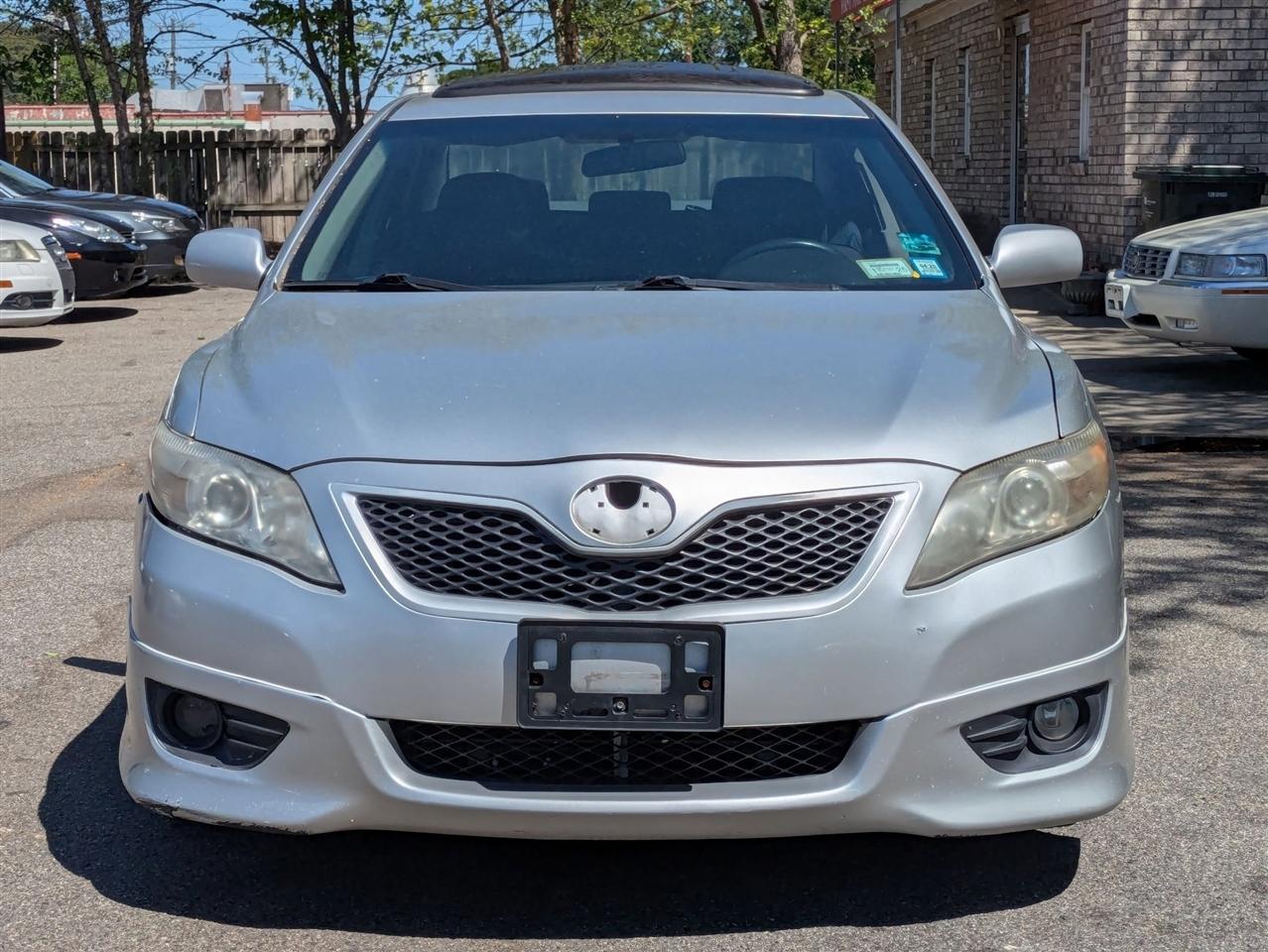 Toyota Camry Base 6-Spd AT 2011