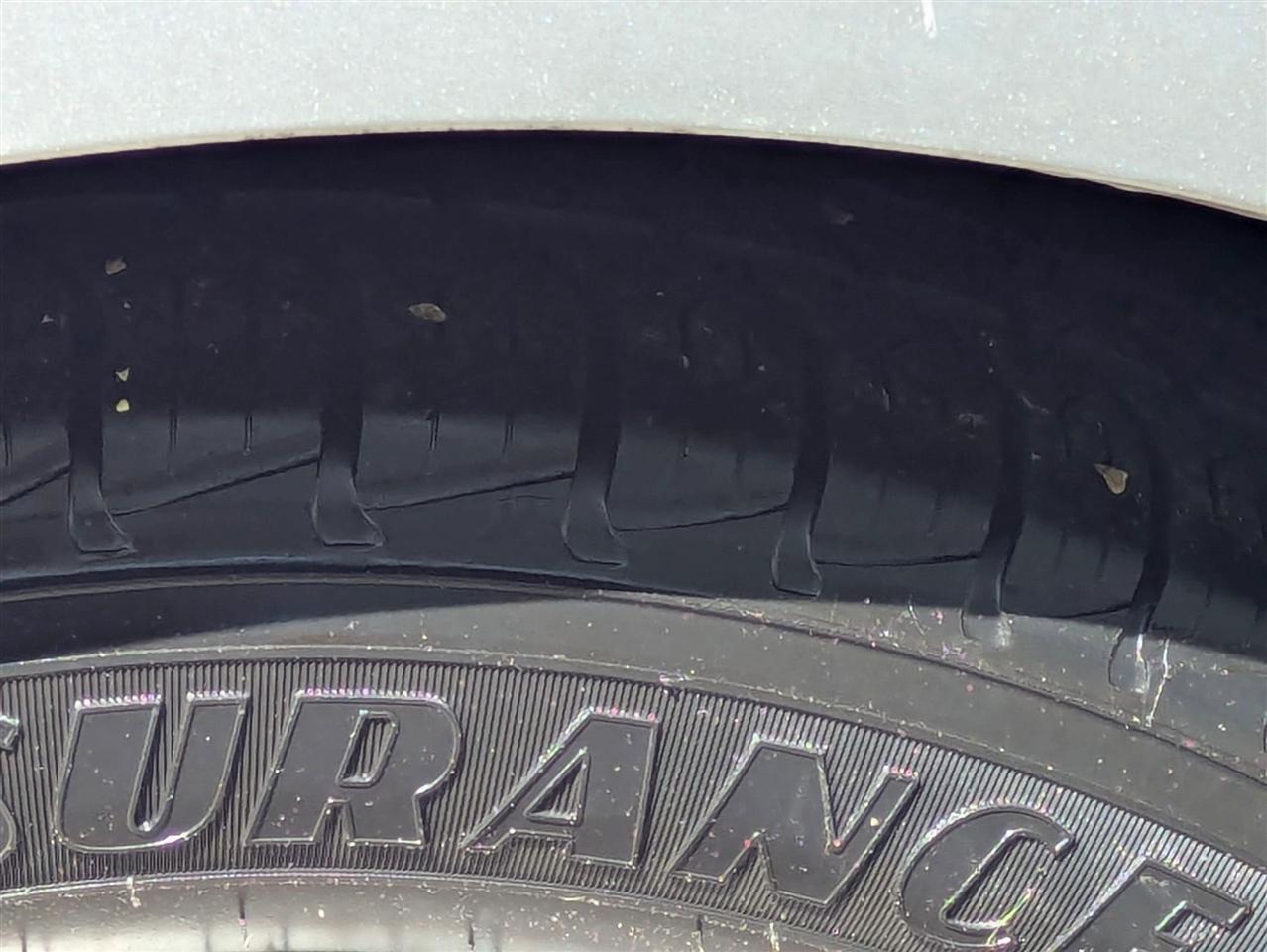 Toyota Camry Base 6-Spd AT 2011