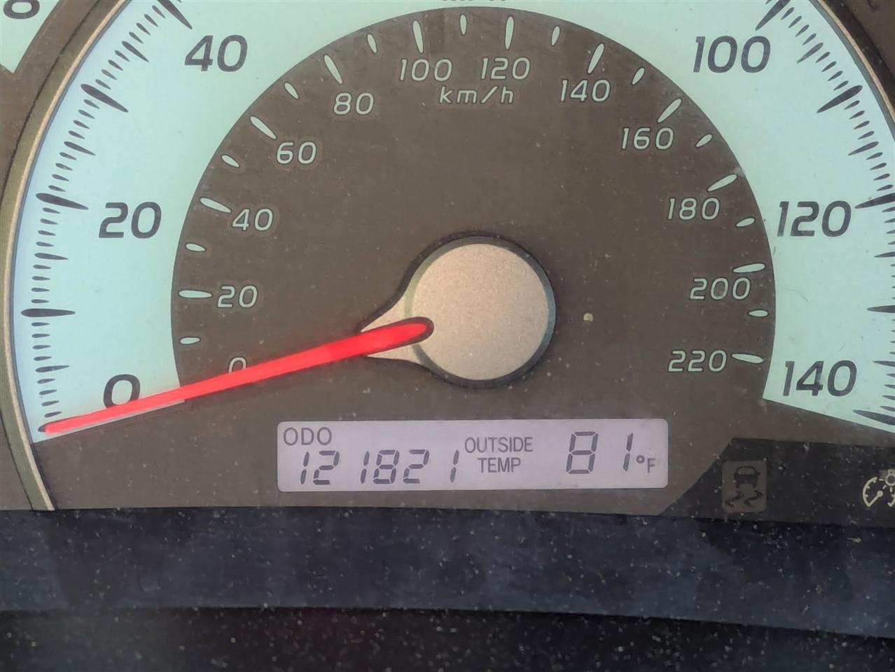 Toyota Camry Base 6-Spd AT 2011