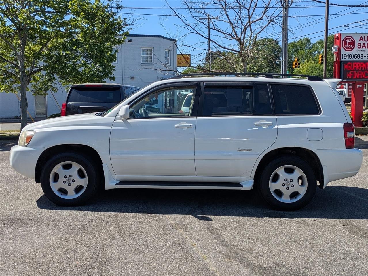 Toyota Highlander Limited V6 4WD 2006