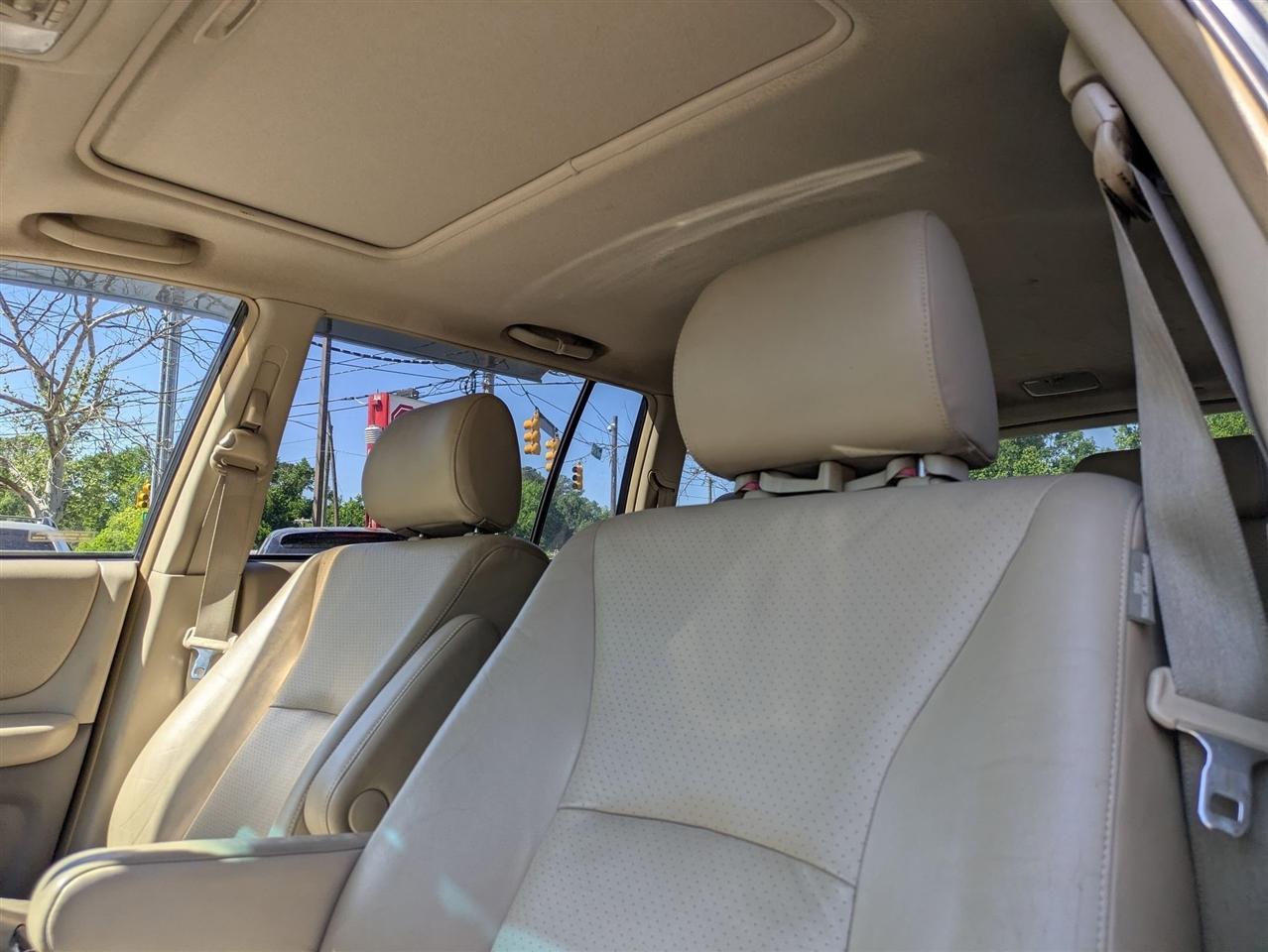 Toyota Highlander Limited V6 4WD 2006