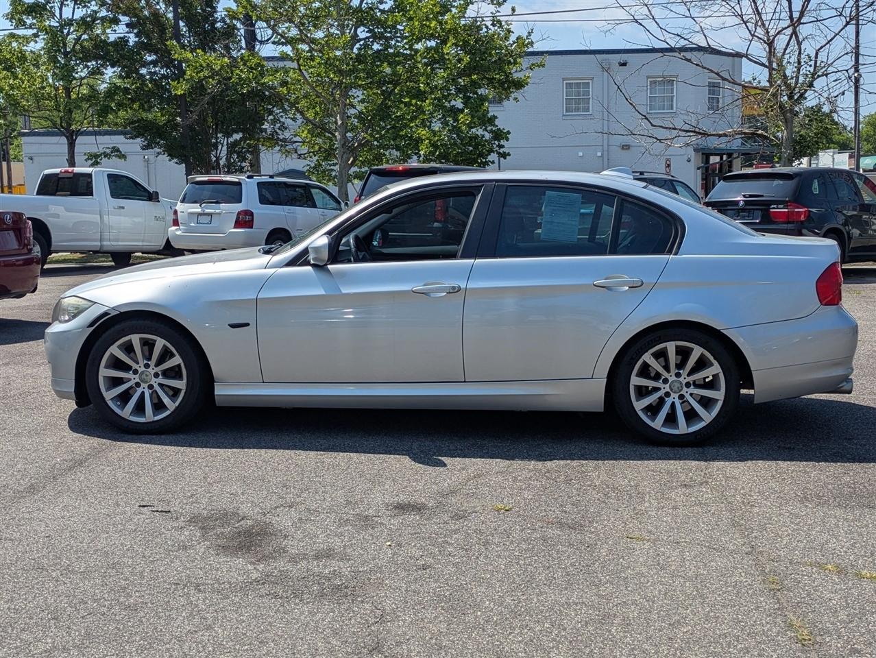 BMW 3-Series 328i 2009