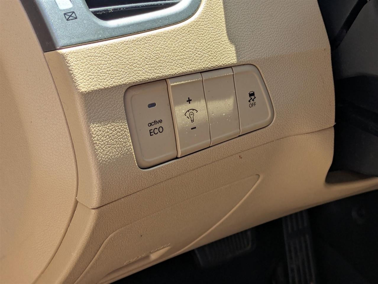 Hyundai Elantra Limited 2013