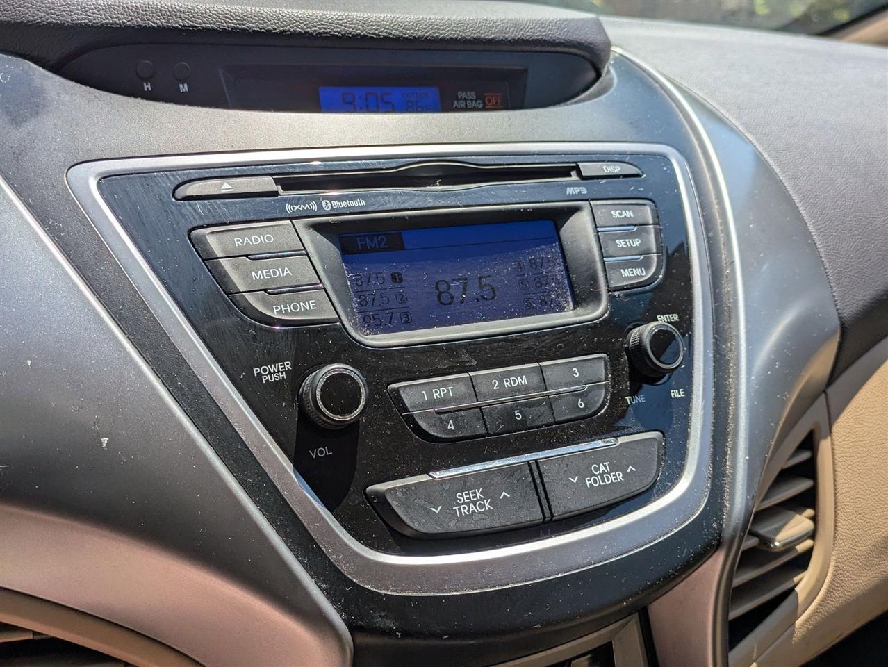 Hyundai Elantra Limited 2013