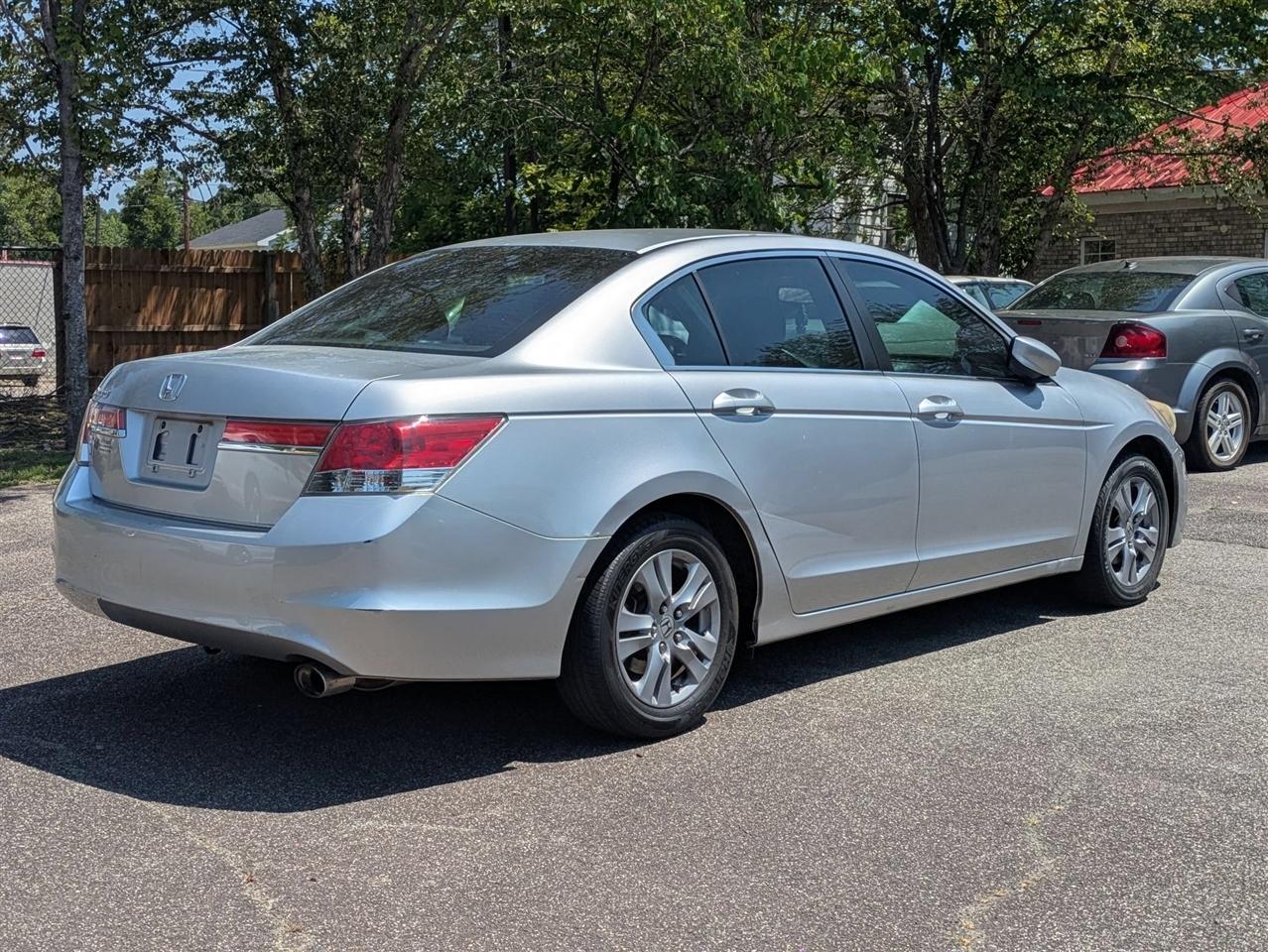 Honda Accord LX-P Sedan AT 2011