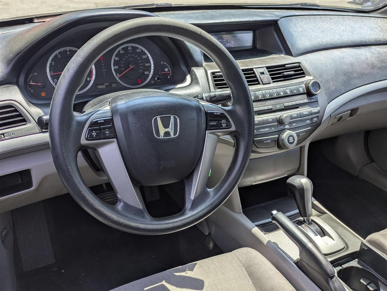 Honda Accord LX-P Sedan AT 2011