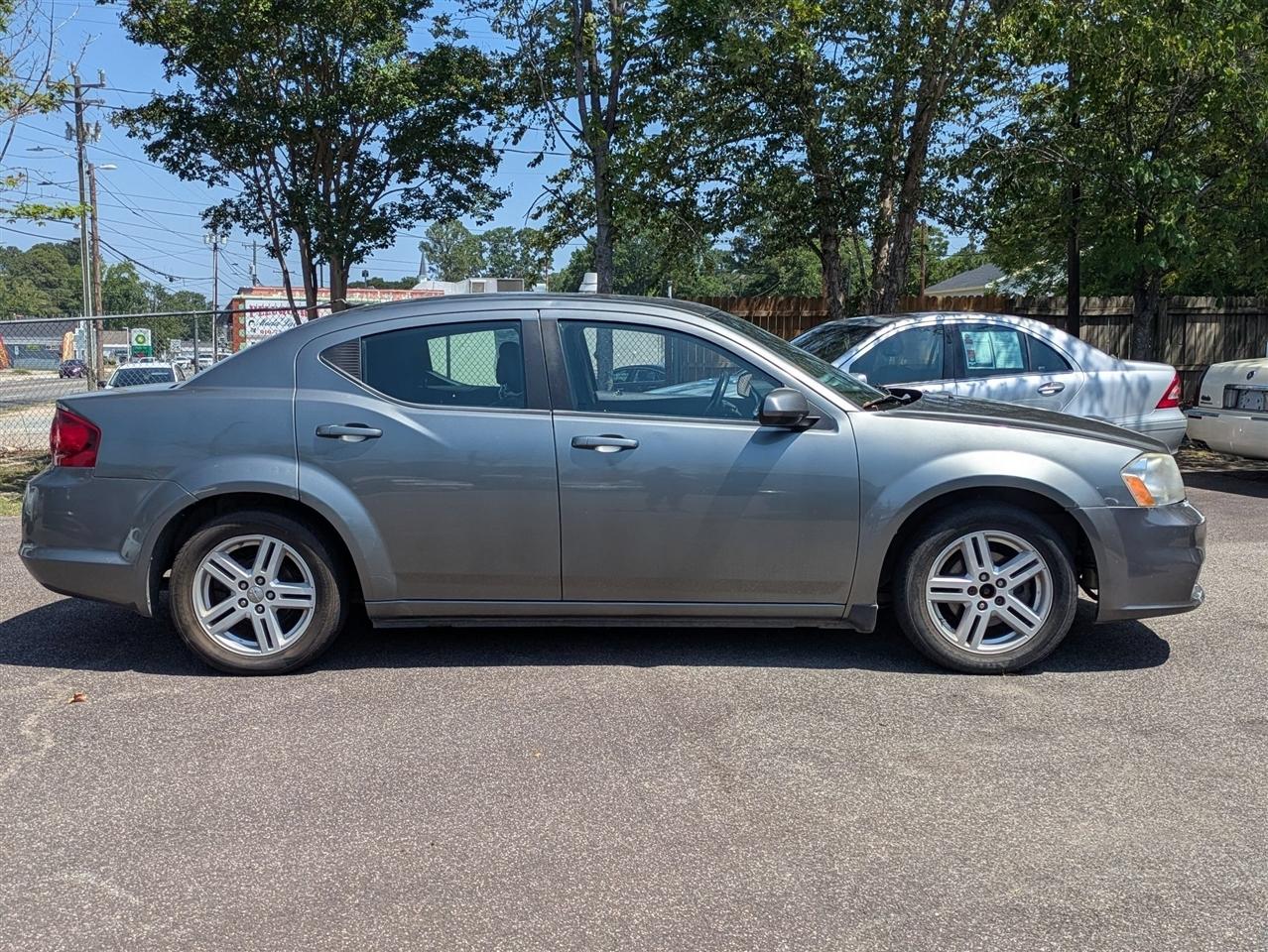 Dodge Avenger SXT 2013