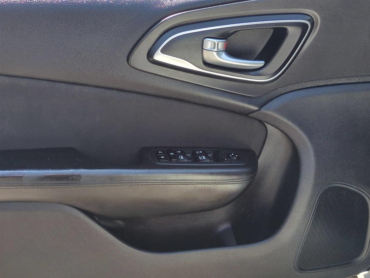 Chrysler 200 Limited 2015