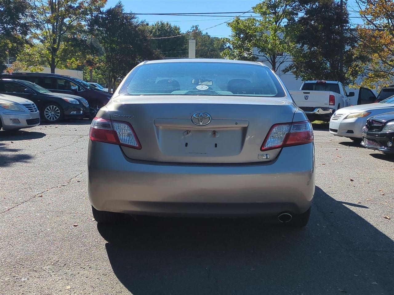 Toyota Camry Hybrid Sedan 2009