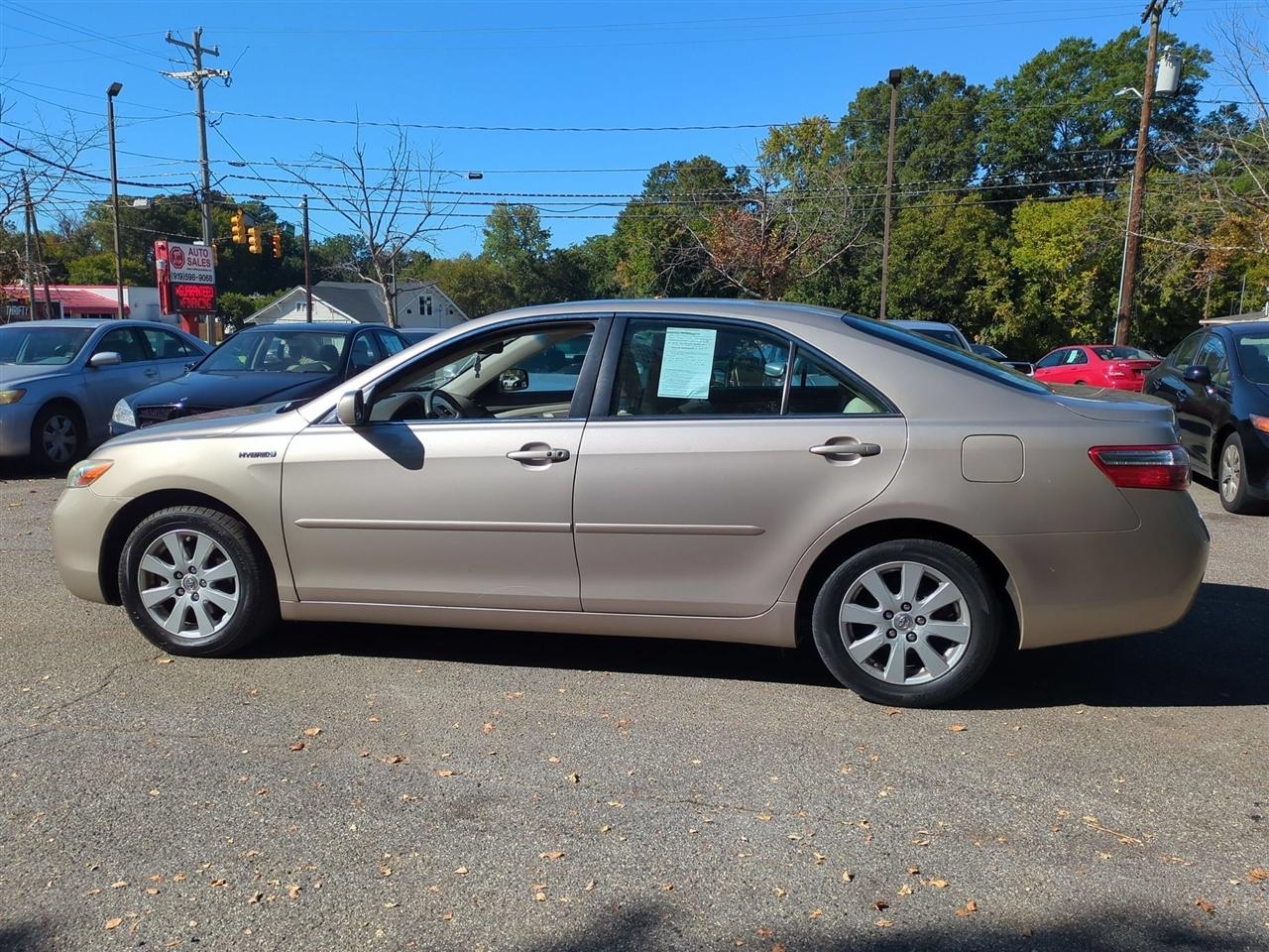 Toyota Camry Hybrid Sedan 2009