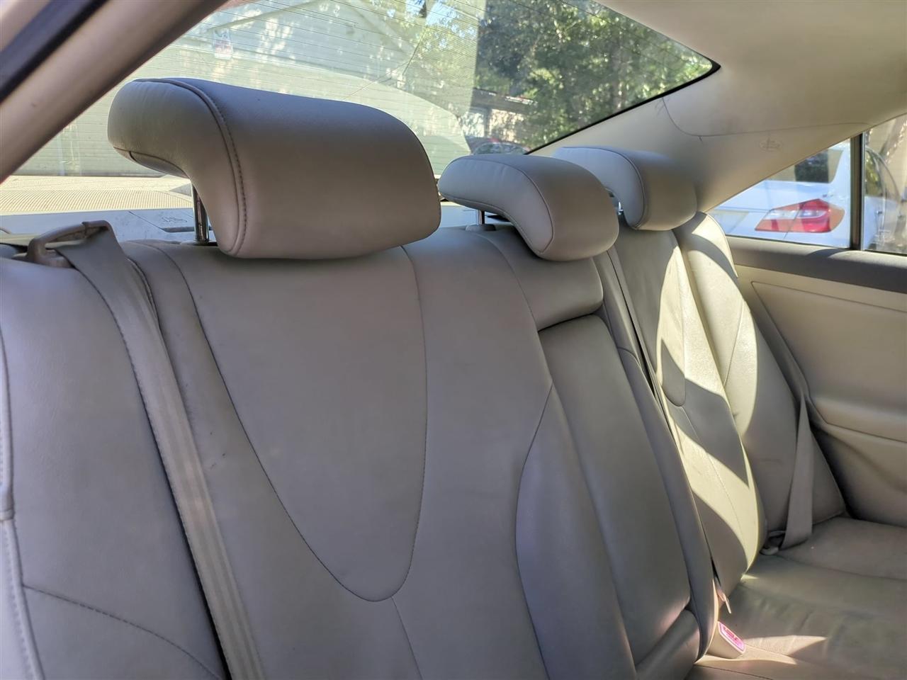 Toyota Camry Hybrid Sedan 2009