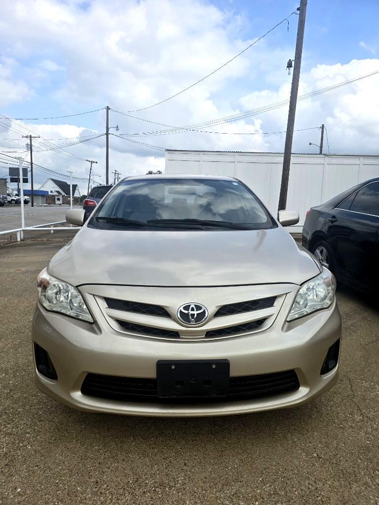Toyota Corolla  2011