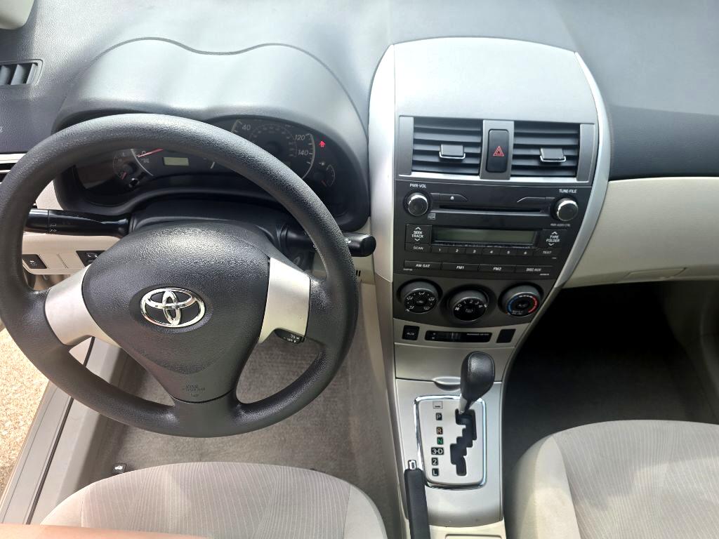 Toyota Corolla  2011