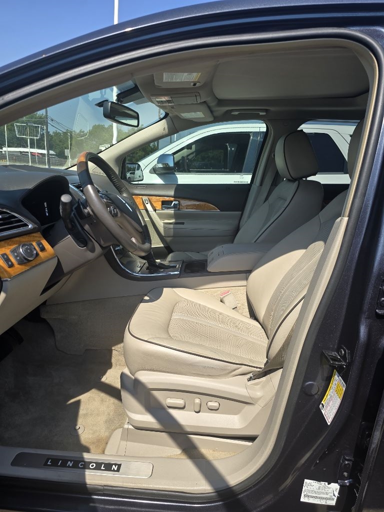 2013 Lincoln MKX BASE