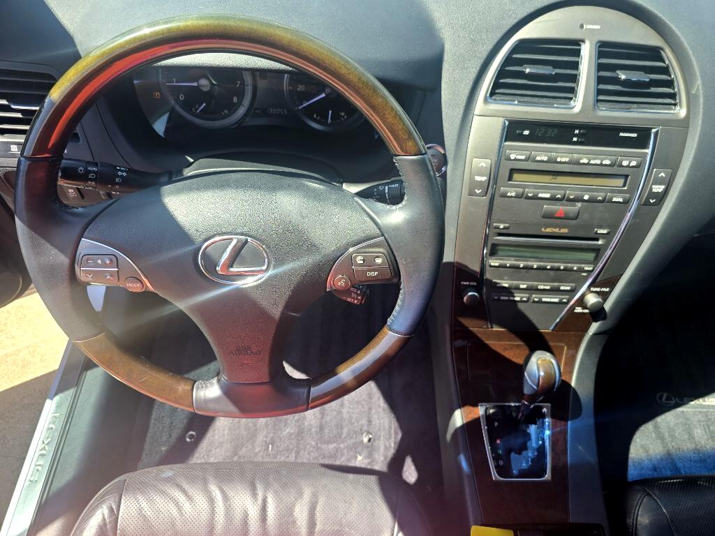Lexus ES 350  2011