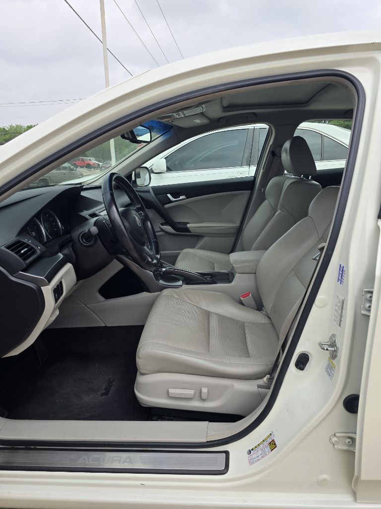 Acura TSX  2011
