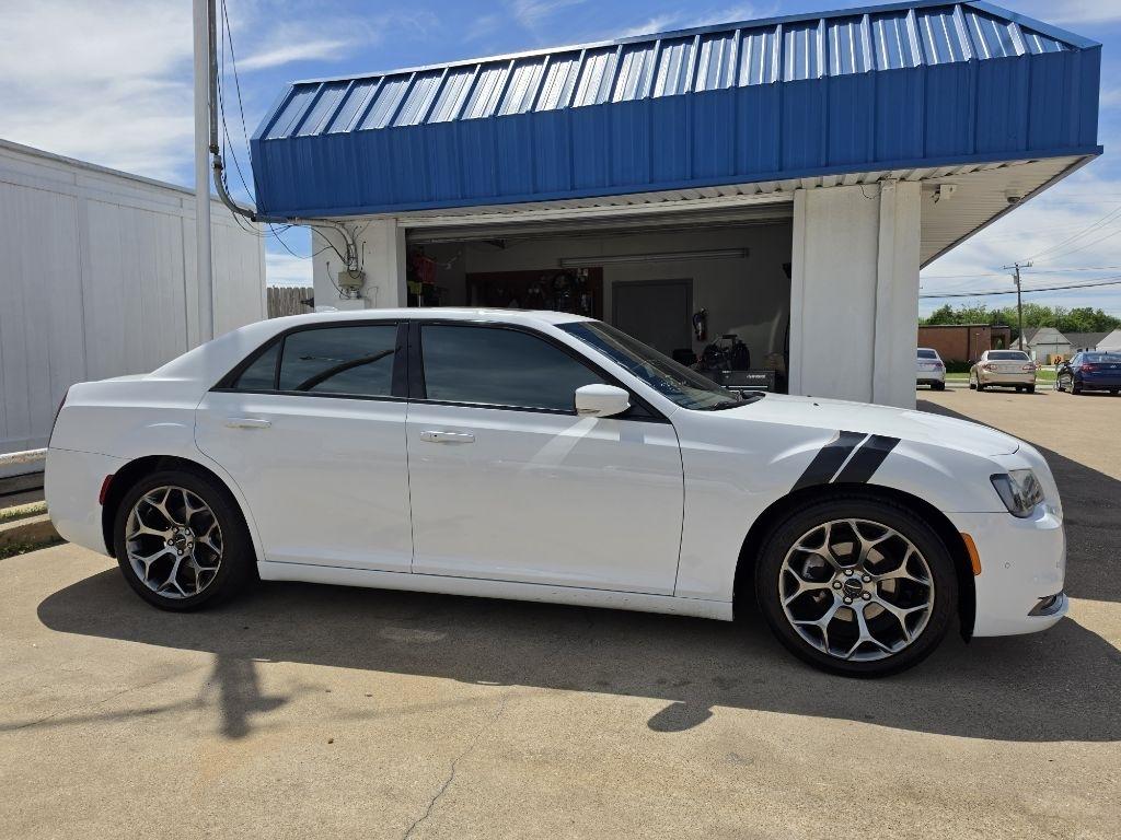 2017 Chrysler 300 S
