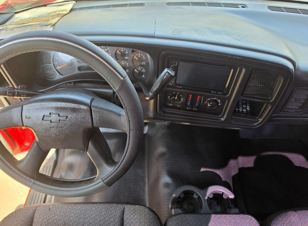 2005 Chevrolet Silverado 1500 WORK TRUCK