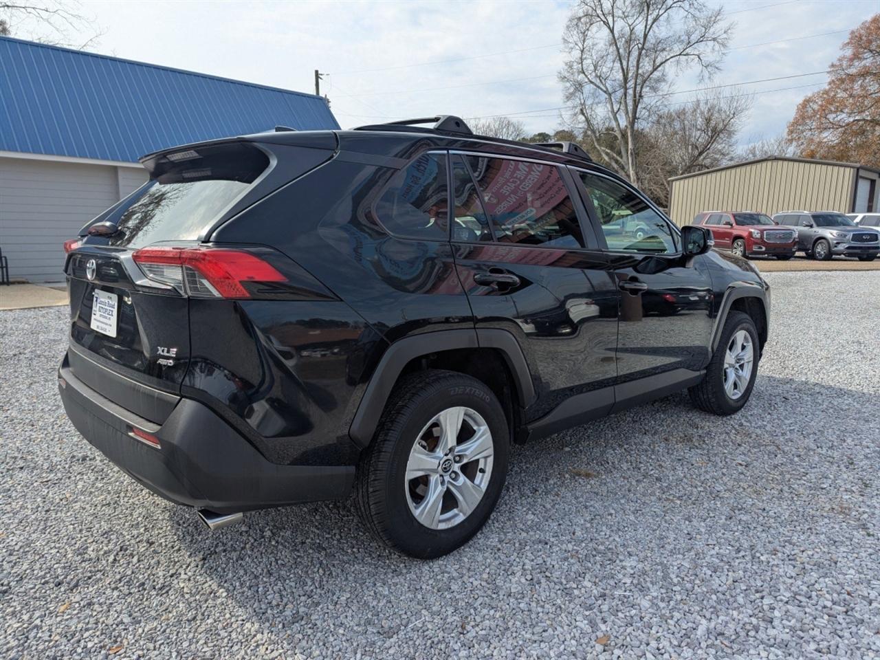 Toyota RAV4 XLE AWD (Natl) 2019