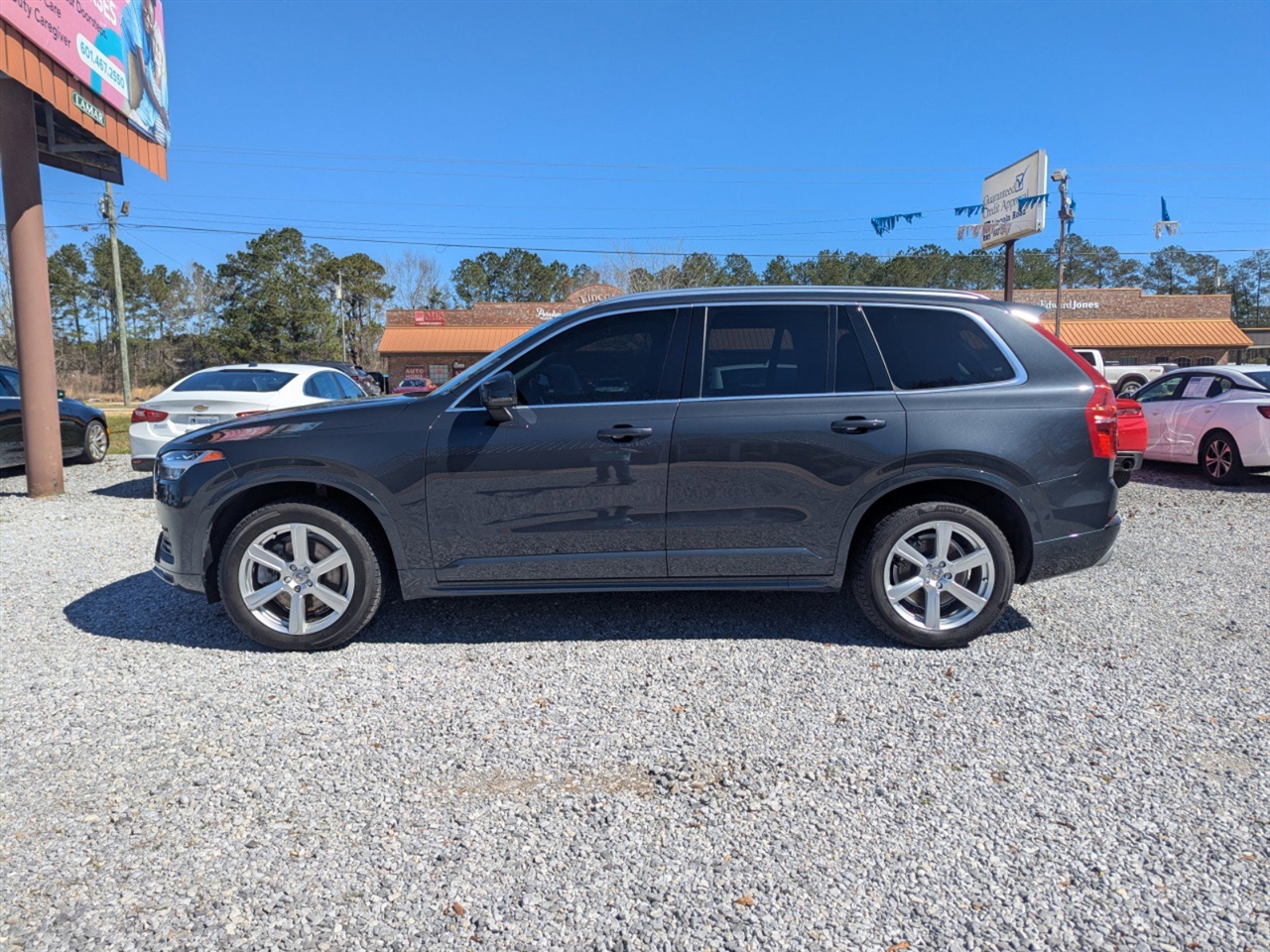 Used 2021 Volvo XC90 Momentum with VIN YV4A22PK1M1711110 for sale in Hattiesburg, MS