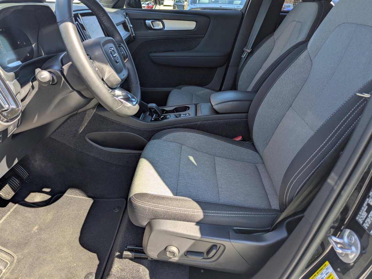 Volvo XC40 B5 AWD Core 2023