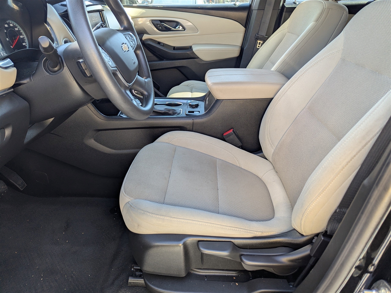 Chevrolet Traverse FWD 4dr LS w/1LS 2023