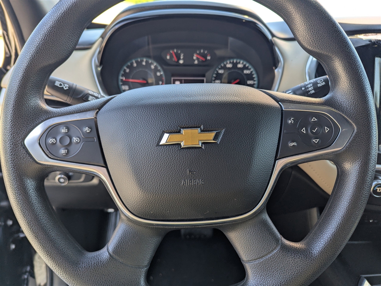 Chevrolet Traverse FWD 4dr LS w/1LS 2023