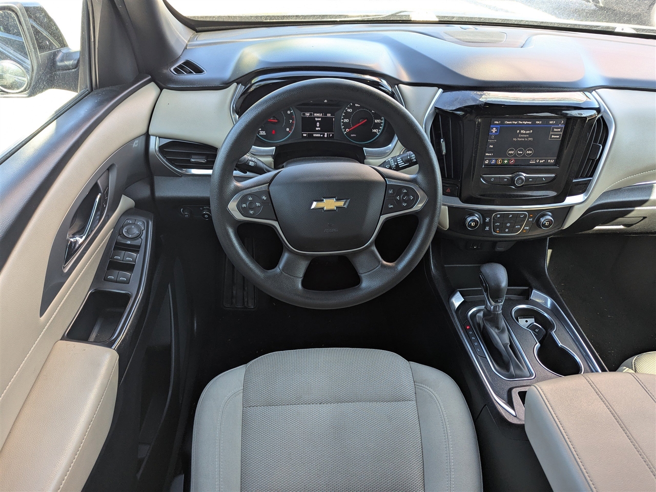 Chevrolet Traverse FWD 4dr LS w/1LS 2023