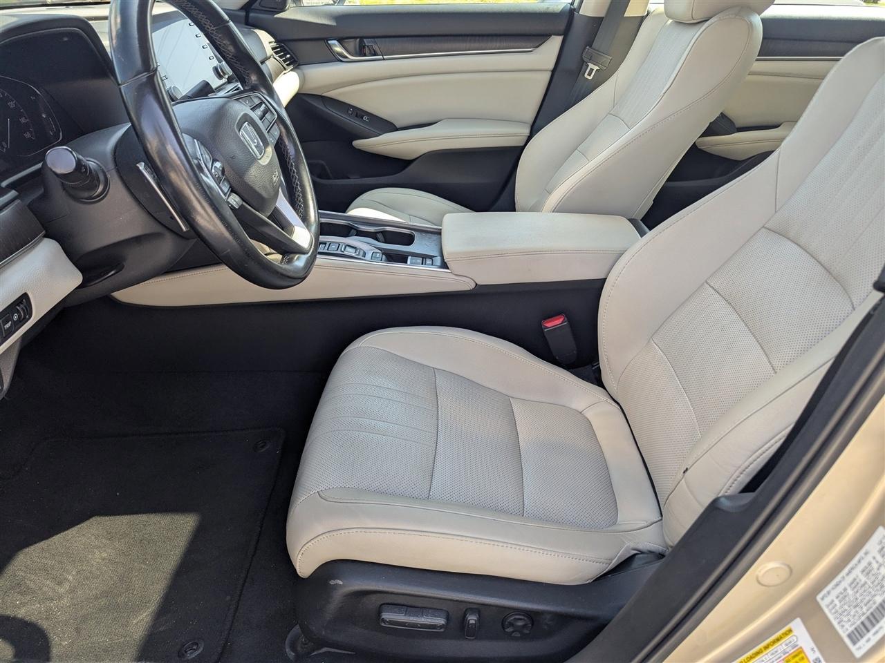 Honda Accord Touring 2.0T Auto 2020