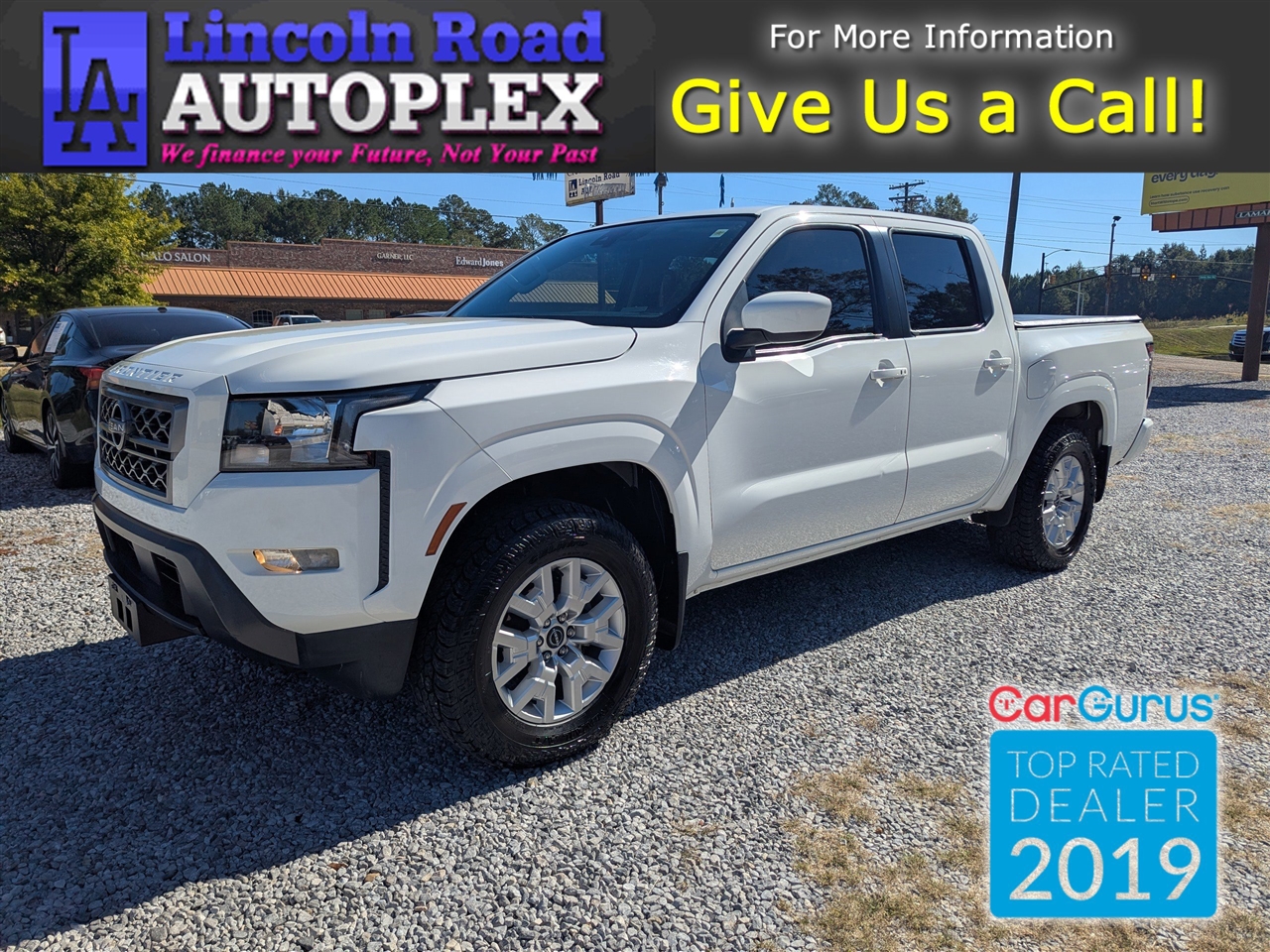 2022 Nissan Frontier SV