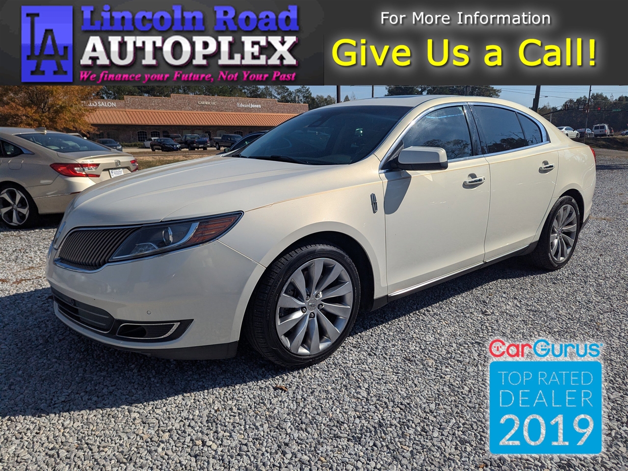 2013 Lincoln MKS 4dr Sdn 3.7L FWD